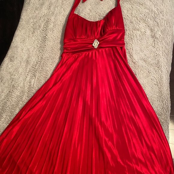Little Red Heart Shaped Cocktail Dress (Medium) - Picture 8 of 11